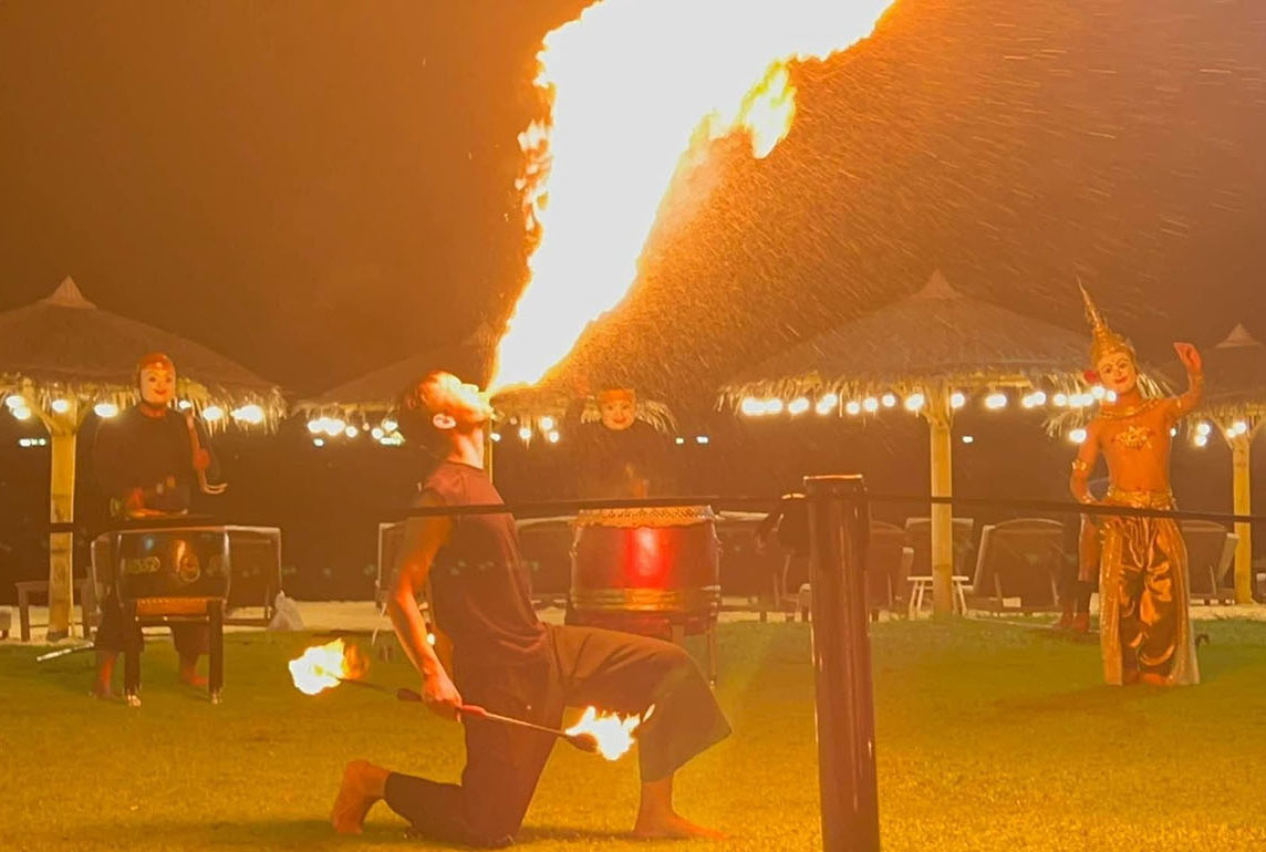 Baan Ram Thai บ้านรำไทย